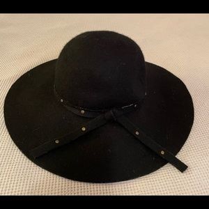 Ecoté floppy hat
